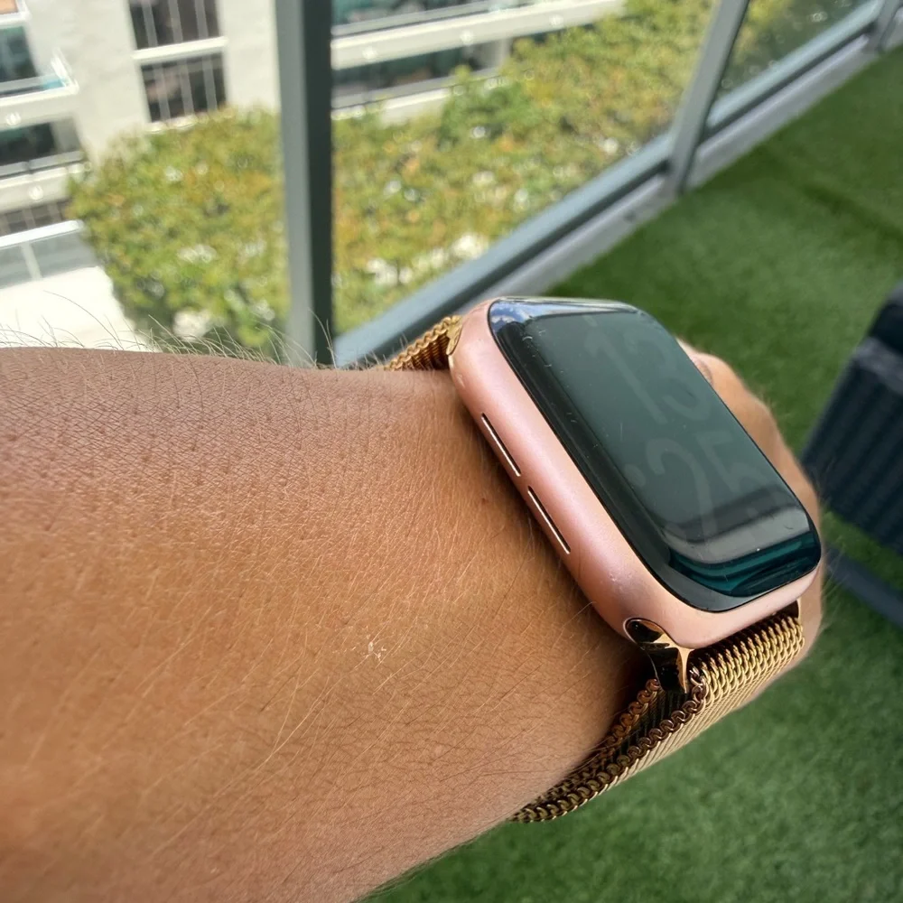 Apple Watch Rose Gold with Rose Gold Milanese Loop